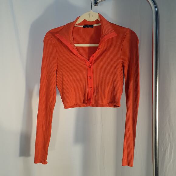 The Range Cropped Button Down Turtleneck Blouse Size M - Picture 2 of 5